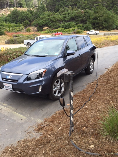 Charging on a 50 amp circuit with a mobil charging cord near Stillwater Cove.